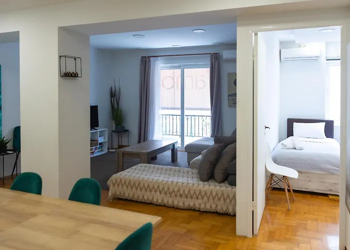 Acropolis View 4-Bd Central